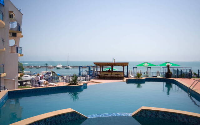 Vega Village Apart-Hotel