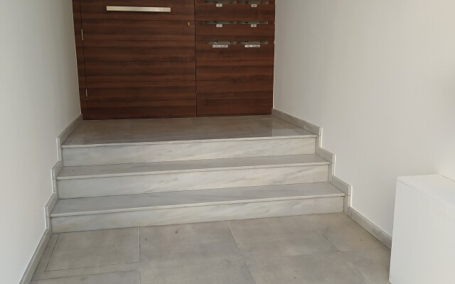 Vasilo Court Seaview City Apartments