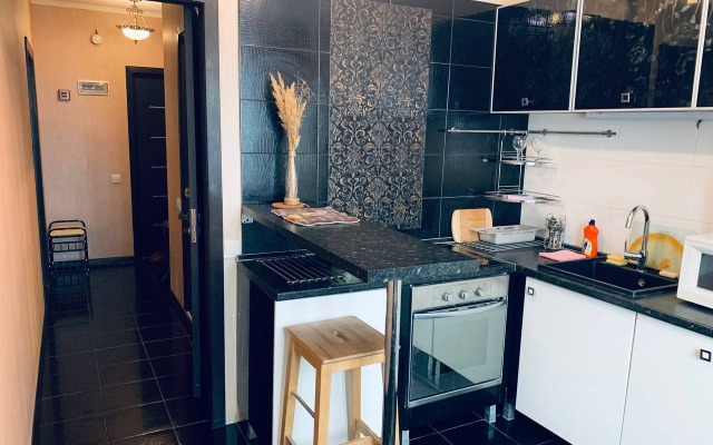 S zaseleniyem Lutshiy servis Posutochno50 Apartments