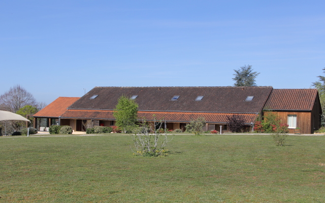 Domaine Des Compouzines Apart-Hotel