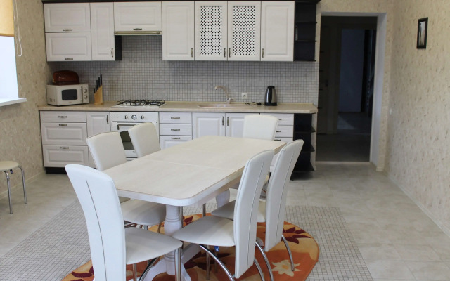 Na Pikhtovoy Guest House