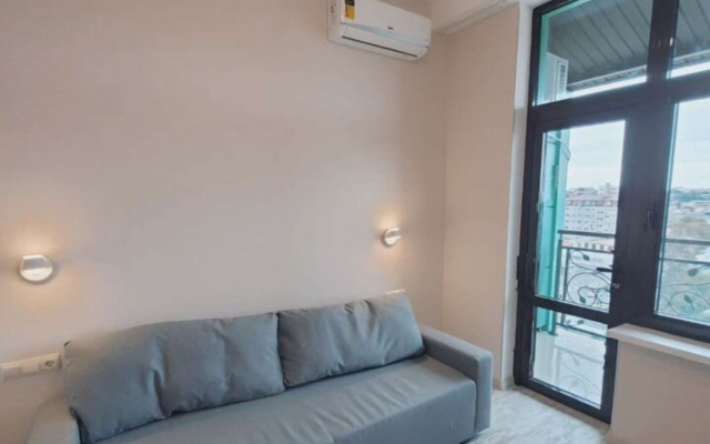 Belorusskaya 20 Flat