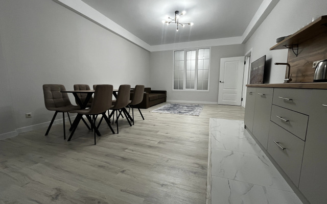 Квартира уютная с новым ремонтом Кав51