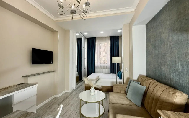 Stylish Apt 2 In City Center Apartments
