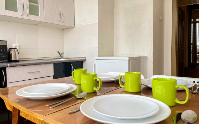 Dvukhkomnatnaya Ryadom S Ekspotsentrom Flat
