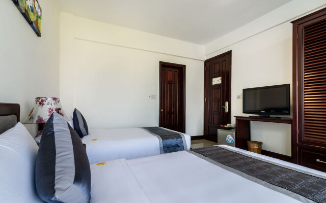 Baly Hotel