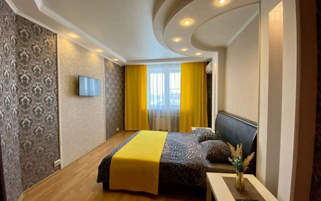 V Novom Elitnom Dome S Sobstvennym Parkovochnym Mestom Flat