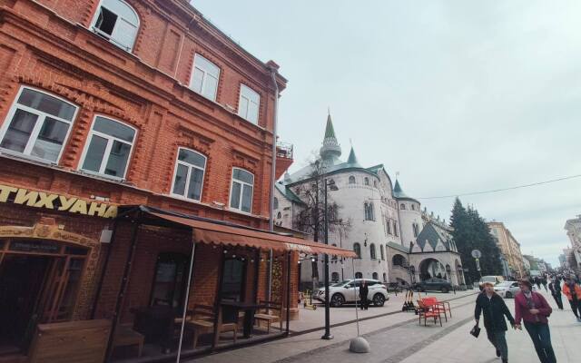 Апартаменты на Покровской Blue №2