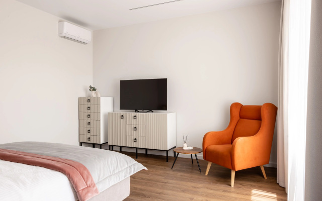 S Podogrevaemym Basseynom I 6 Spalnyami Villa