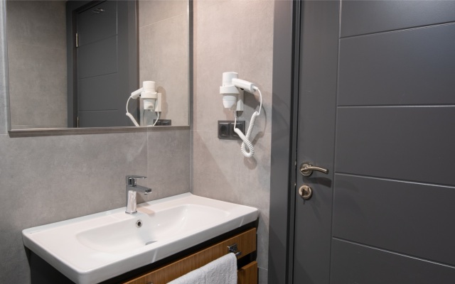 Opera Suites Hotel