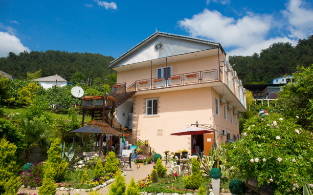 Sauchi Guest House