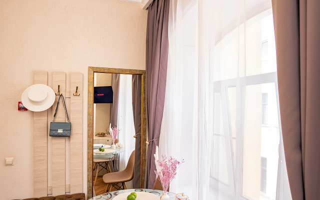 Апартаменты Floris Студия 7 на Невском