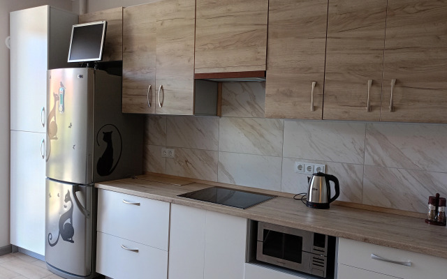 V Novom Dome Orudiynaya 1A Flat