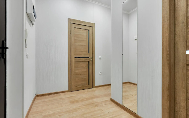 Uyutnaya dvukhkomnatnaya nedaleko ot parka Galitskogo Flat