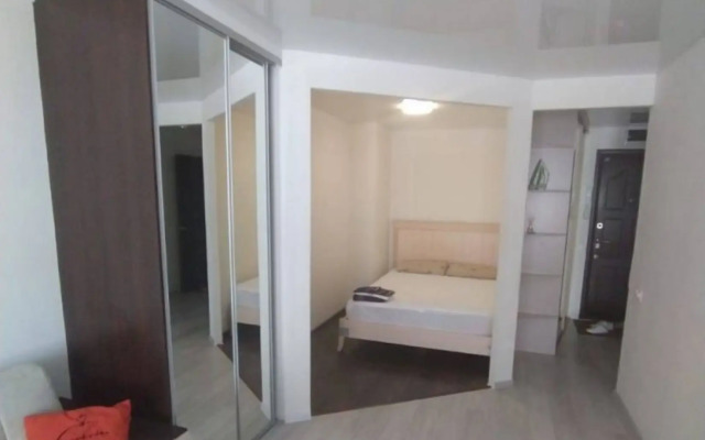 Na Ulitse Bashidze 5 Flat