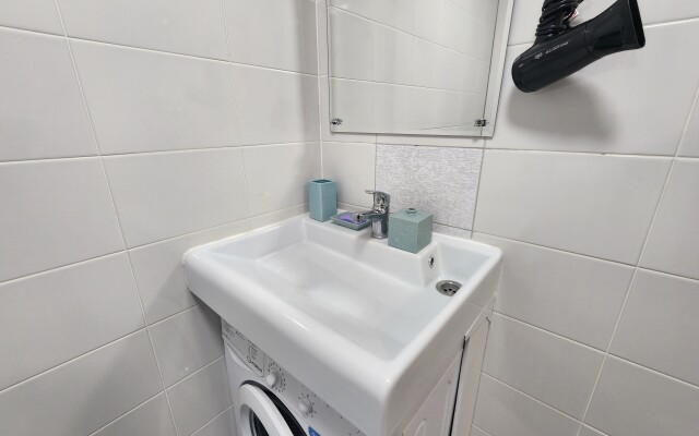 Tretyya Studiya Na Laryushina 4/1 Apartments