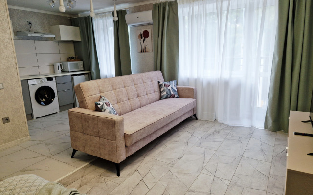 Na Teatralnoy Ulitse Tsentralny Skver Flat