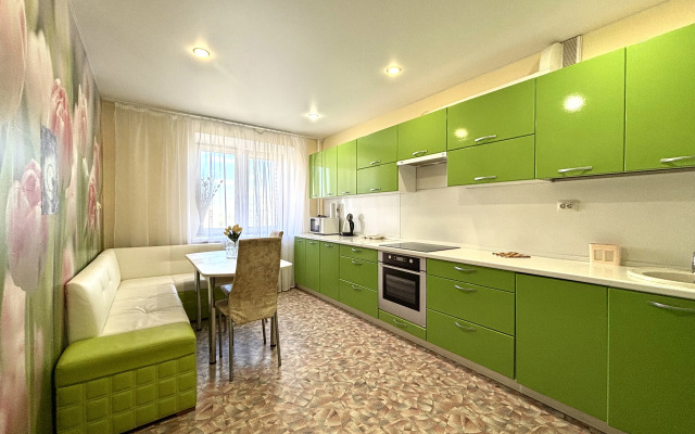Bolshaya Kvartira Do 7 Gostey Apartments