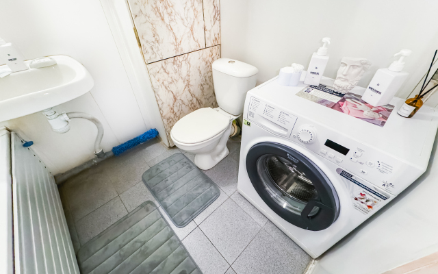 S zaseleniyem Lutshiy servis Posutochno50 Apartments