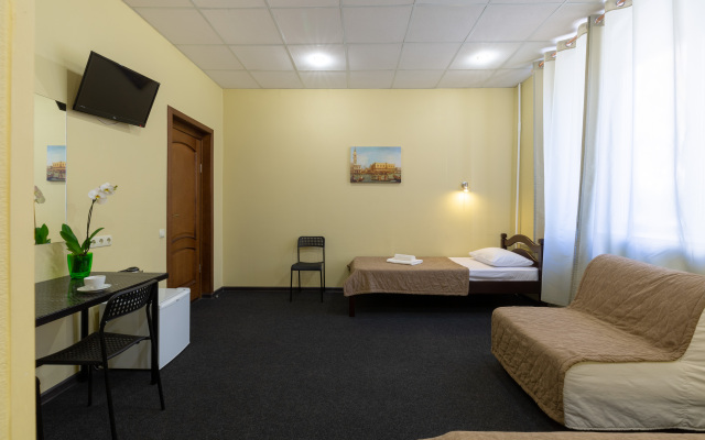 Mini Hotel Kashirskiy - Hostel