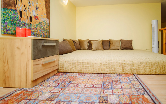 Pavel&Olga Wonderful Duplex in the center of Pskov Apartments
