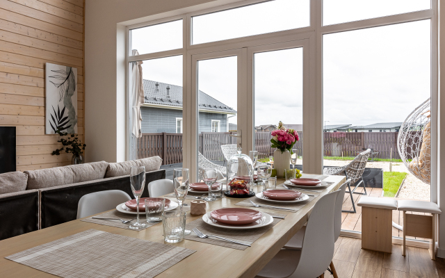 Na Grinvud 84v Guest House