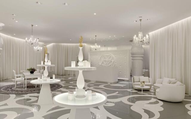 Mondrian Doha