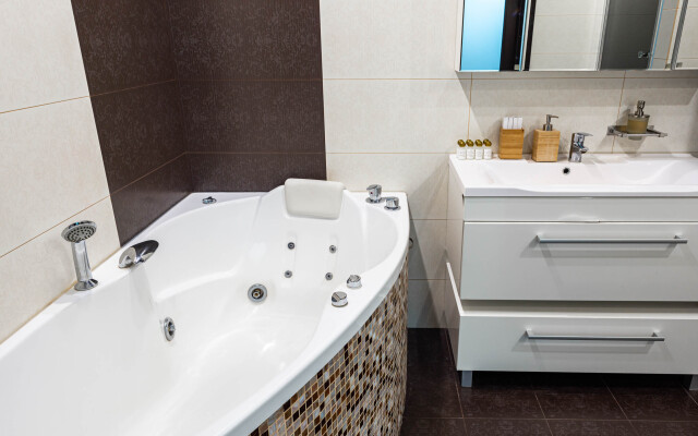 Апартаменты На Юмашева 13