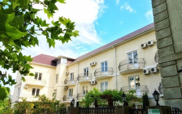 Zolotoj Kashtan Guest house
