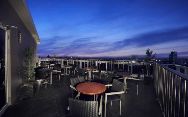 Aston Makassar Hotel & Convention Center
