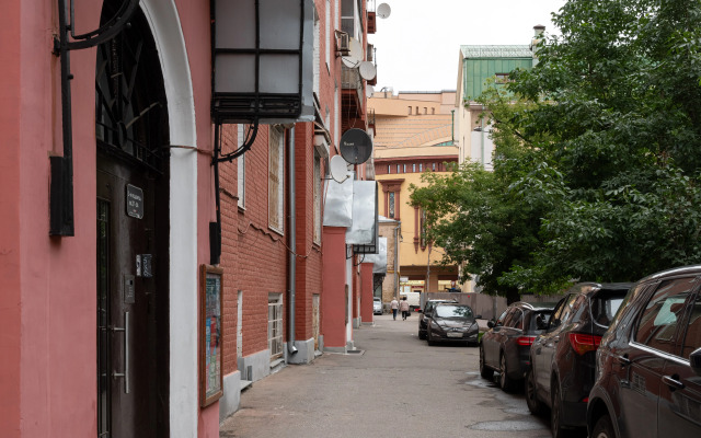 Квартира GM Apartments Атмосферная четверка на Чистых прудах