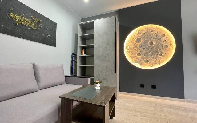 Апартаменты в стиле Космос напротив Московской площади