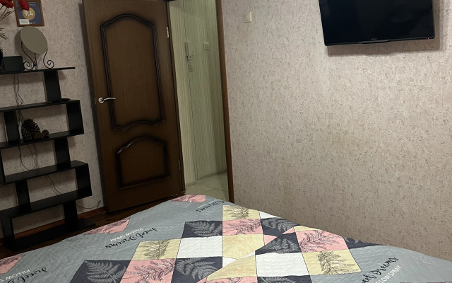 Na Vorovskogo 49 u muzeya Flat