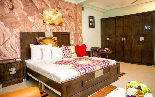Yegoala Hotel