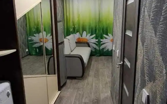Na Admirala Kuznetsova  Flat