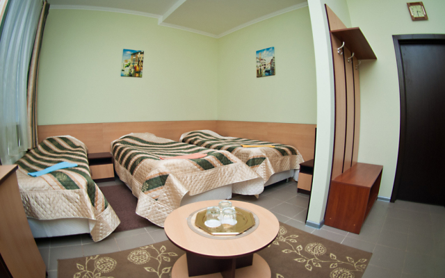 Hotel Lira