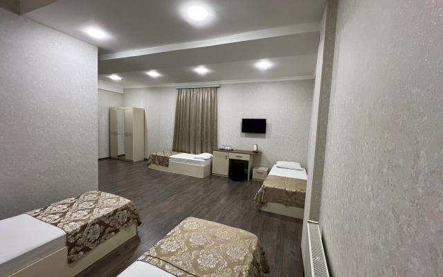 Bulvar Inn Hotel