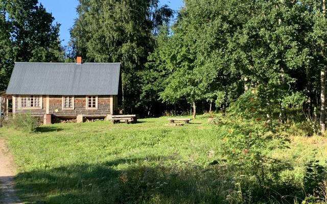 Бунгало Изба на Опушке. Хутор Пралище