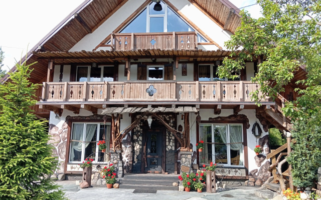 Derevenskiy Dom Private House
