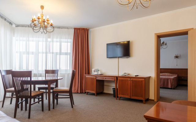 Alexandr Club Hotel