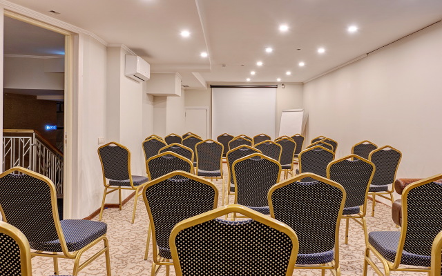 Hotel Gubernator`