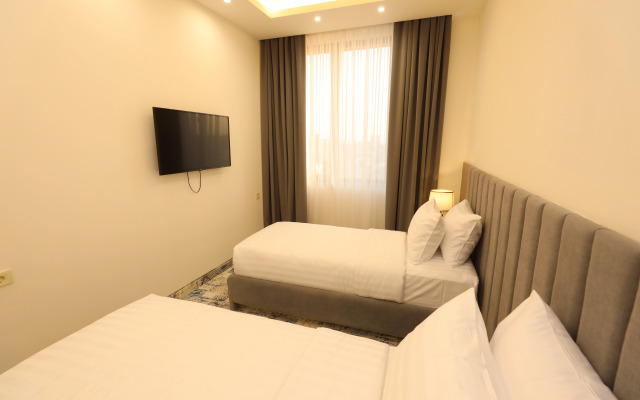 Venice Complex Hotel