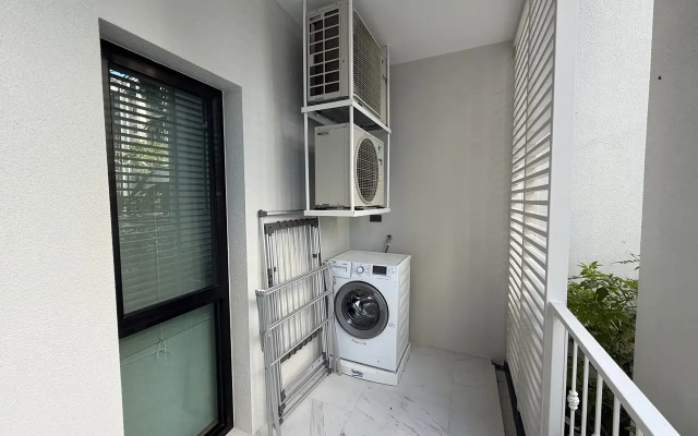 Moon Sweet Home Phuket Apartments