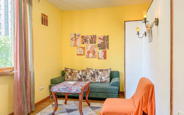 Vostochnaya Kvartira V Tsentre Apartments