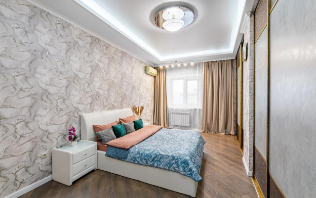 4kh Komnatnye Ryadom S Rivyeroy Apartments