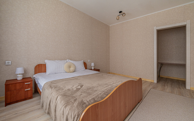 Апартаменты 33 Космонавтов 108Е