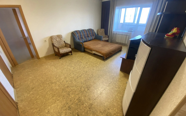 Квартира 3-комнатная Баранского 100