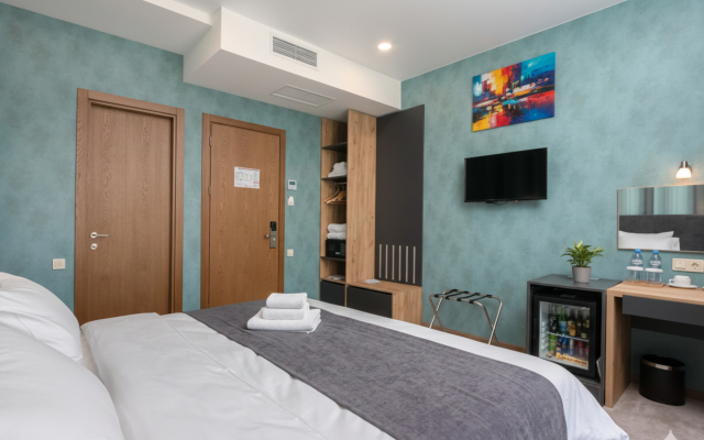 Brooch Boutique Hotel