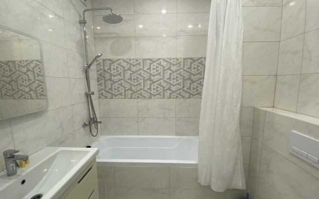 Sovremennaya i Stilnaya Kvartira Flat