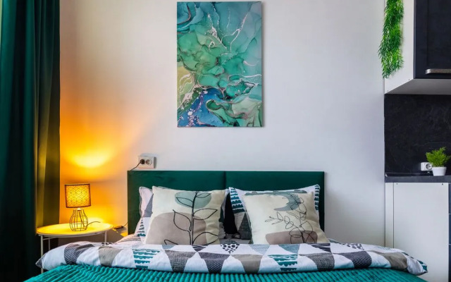 Апартаменты светлые на 16 этаже